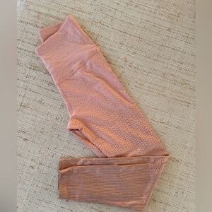 Beyond Yoga Peachy Pink Gold Leggings Polka Dot Small